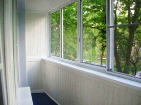 Советы по остеклению балконов в домах серии П44т